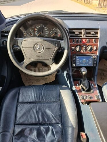 Mercedes C 180 1999, 265,000 km - 1.8 l - Bakı