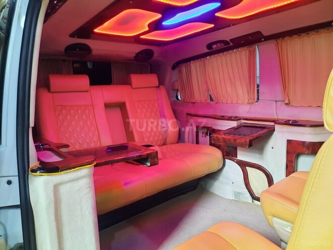 Mercedes V 300 2013, 180,000 km - 3.0 l - Bakı