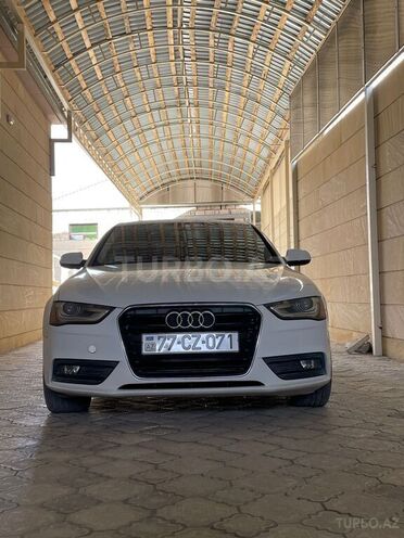 Audi A4 2013, 195,000 km - 2.0 l - Bakı