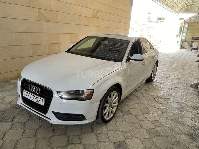 Audi A4 2013, 195,000 km - 2.0 l - Bakı