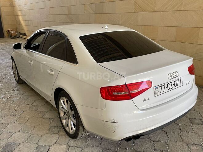 Audi A4 2013, 195,000 km - 2.0 l - Bakı