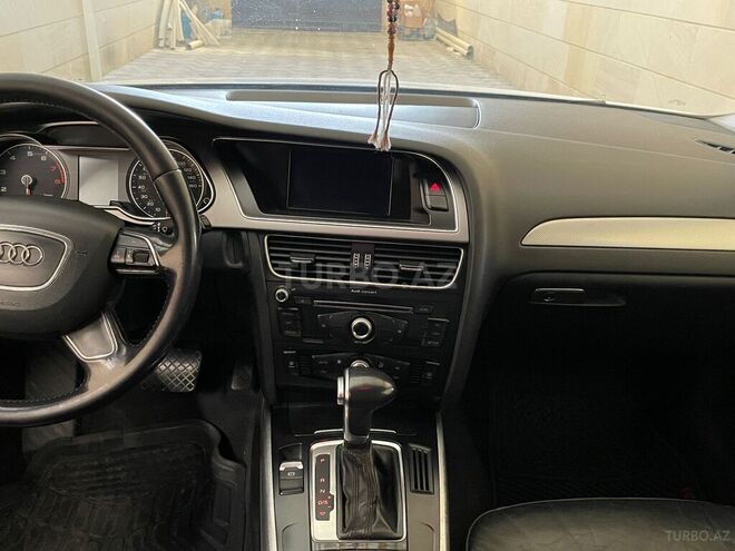 Audi A4 2013, 195,000 km - 2.0 l - Bakı