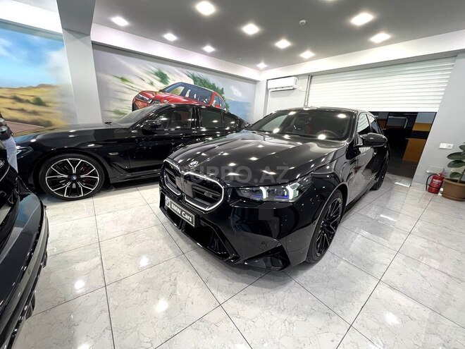 BMW M5-10