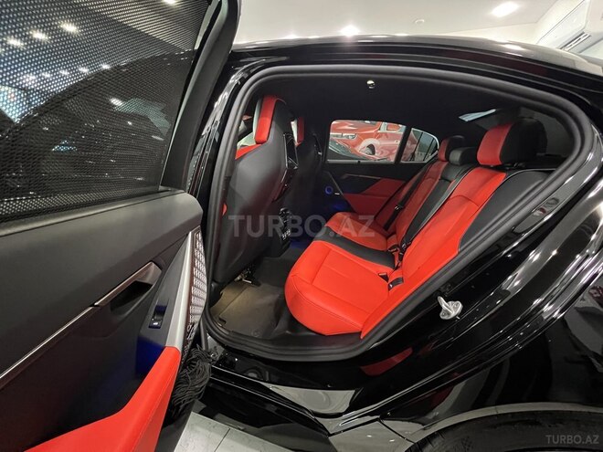 BMW M5-25