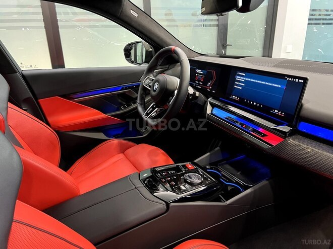 BMW M5-21