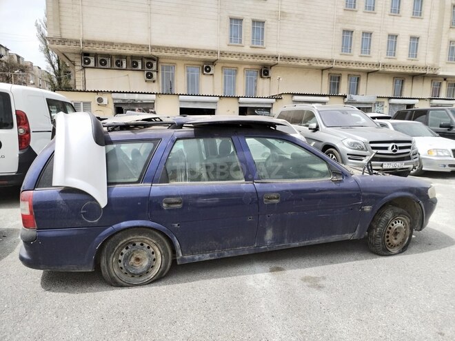 Opel Vectra 1996, 154,344 km - 1.6 l - Bakı