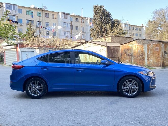 Hyundai Elantra 2018, 94,000 km - 2.0 l - Bakı
