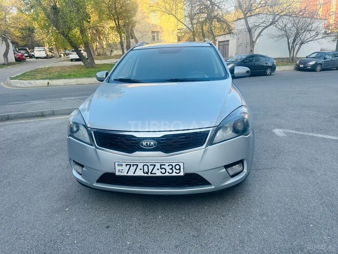 Kia Ceed 2011, 286,000 km - 1.6 l - Bakı