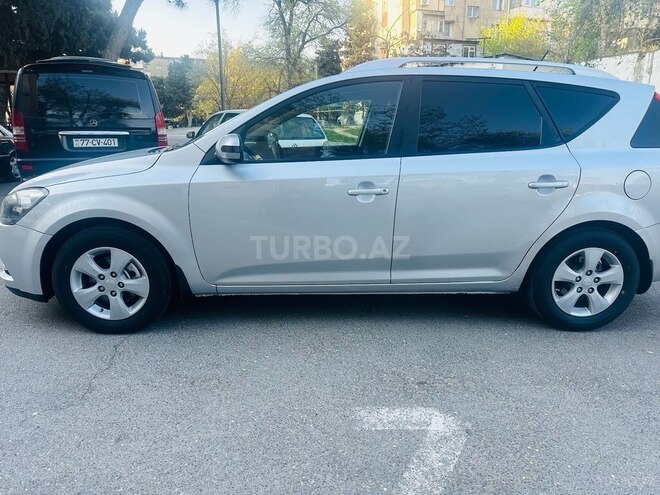 Kia Ceed 2011, 286,000 km - 1.6 l - Bakı