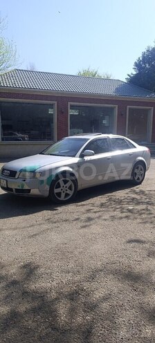 Audi A4 2003, 250,000 km - 1.8 л - Bakı