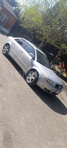 Audi A4 2003, 250,000 km - 1.8 л - Bakı