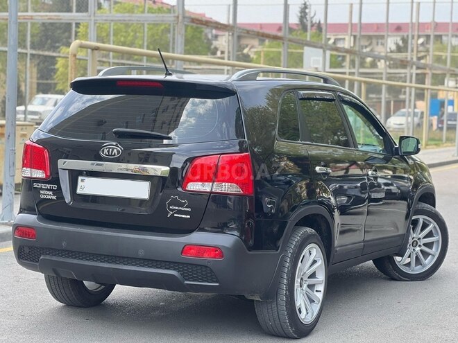 Kia Sorento 2011, 284,000 km - 2.0 l - Bakı