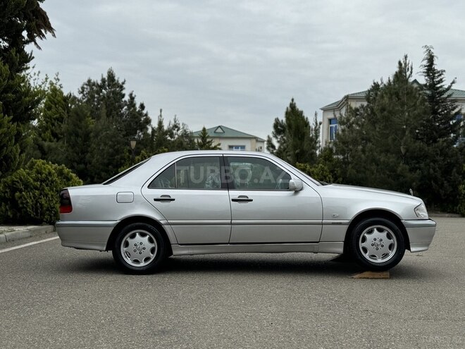 Mercedes C 200 1999, 310,000 km - 2.0 л - Saatlı