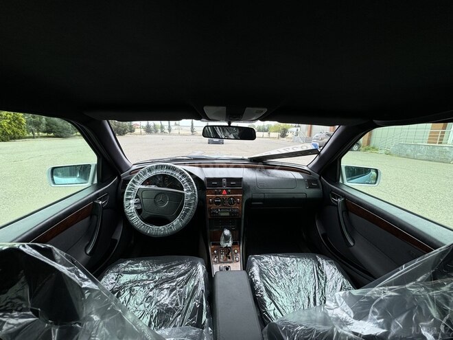Mercedes C 200 1999, 310,000 km - 2.0 л - Saatlı