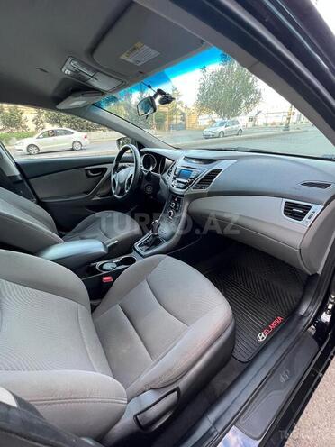 Hyundai Elantra 2015, 268,800 km - 1.8 л - Bakı