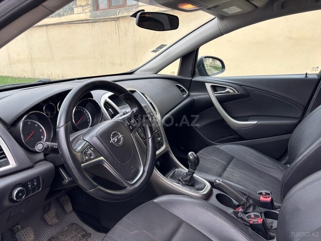 Opel Astra 2012, 227,200 km - 1.3 l - Gəncə