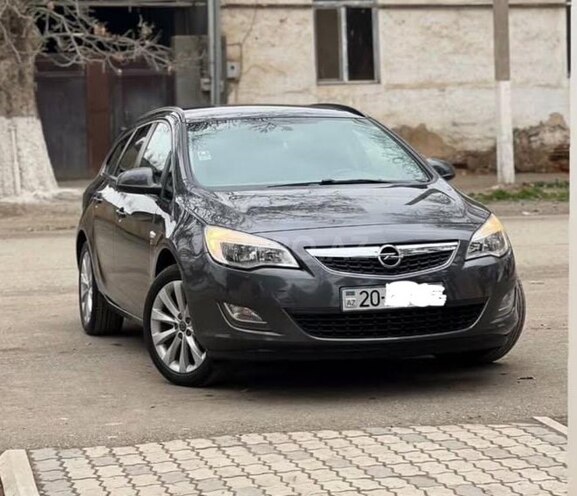 Opel Astra 2012, 227,200 km - 1.3 l - Gəncə