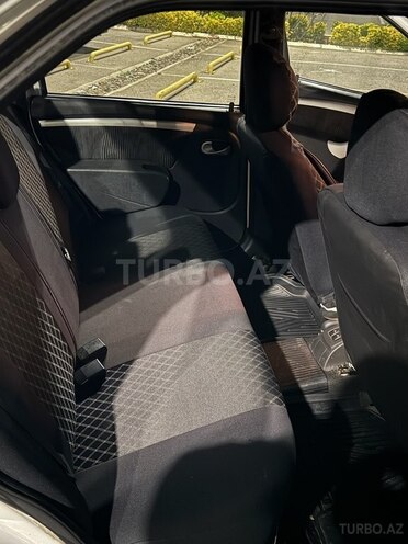 Renault Logan 2013, 285,517 km - 1.6 l - Bakı