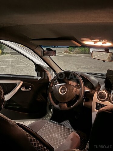 Renault Logan 2013, 285,517 km - 1.6 l - Bakı