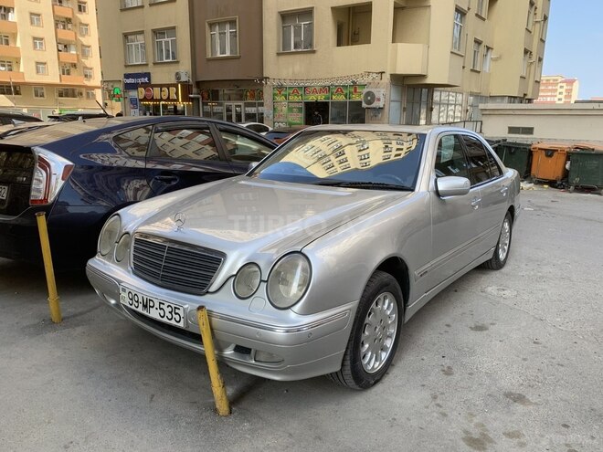 Mercedes E 240 1999, 243,344 km - 2.4 l - Bakı