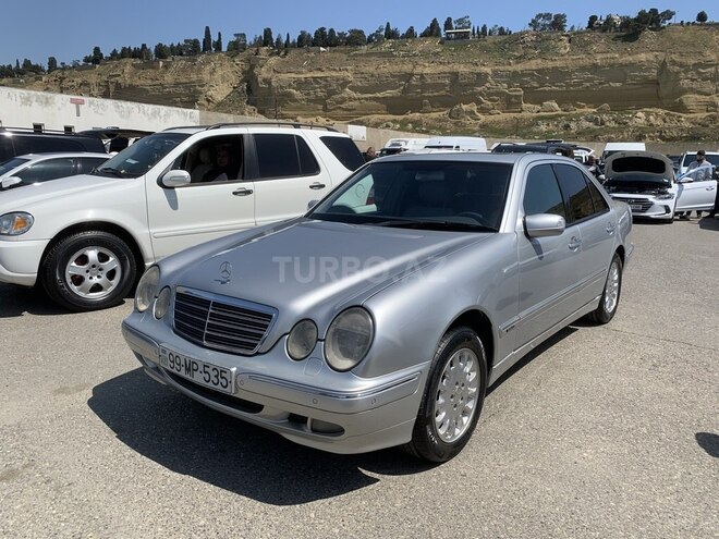 Mercedes E 240 1999, 243,344 km - 2.4 l - Bakı