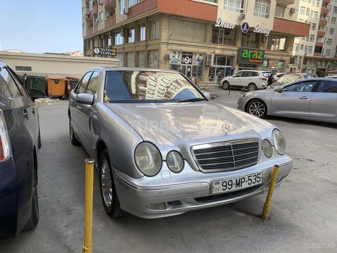Mercedes E 240 1999, 243,344 km - 2.4 l - Bakı