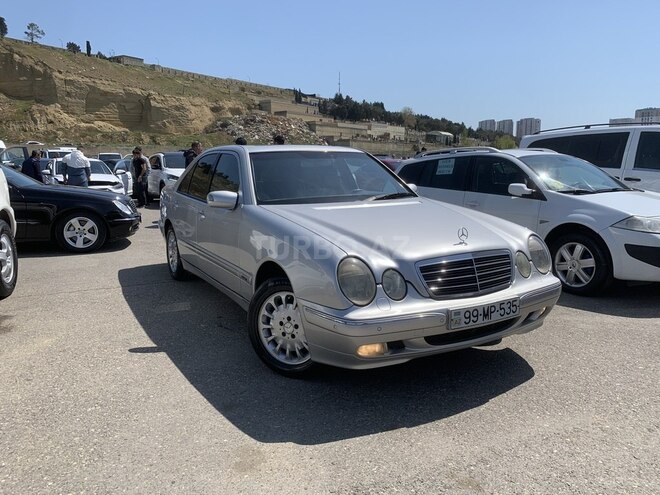 Mercedes E 240 1999, 243,344 km - 2.4 l - Bakı