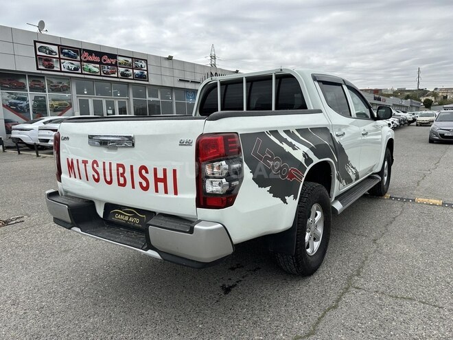 Mitsubishi L200-6