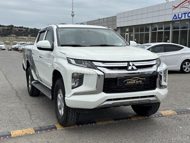 Mitsubishi L200-2