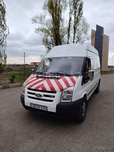 Ford Transit 2007, 289,000 km - 2.4 l - Quba