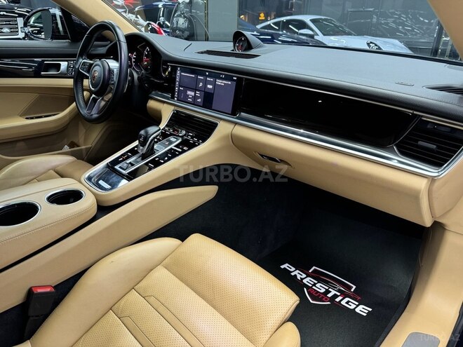 Porsche Panamera 2018, 74,000 km - 3.0 l - Bakı