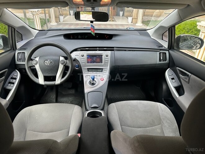 Toyota Prius 2015, 180,247 km - 1.8 l - Bakı