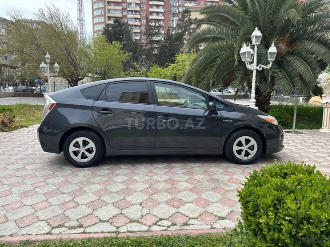 Toyota Prius 2015, 180,247 km - 1.8 l - Bakı