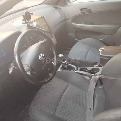 Hyundai i30 2011, 280,000 km - 1.4 l - Şəki
