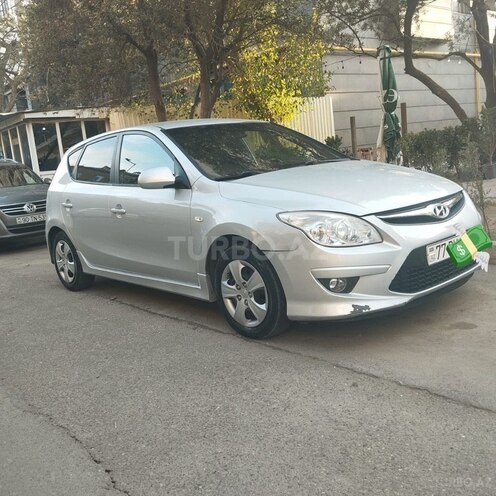 Hyundai i30 2011, 280,000 km - 1.4 l - Şəki