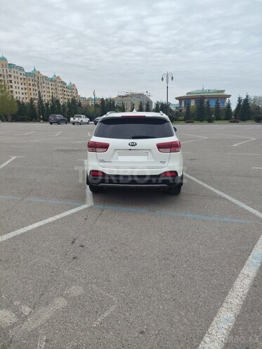Kia Sorento-2