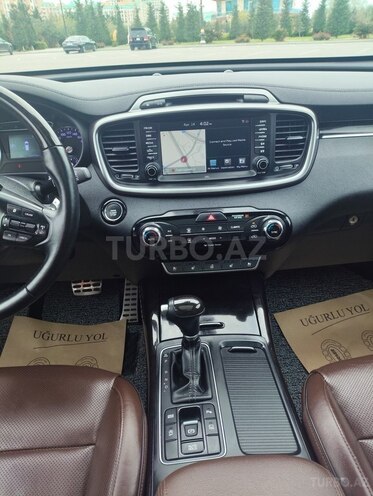 Kia Sorento-4