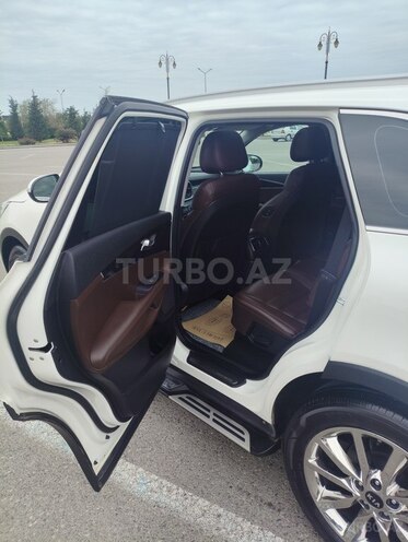 Kia Sorento-11