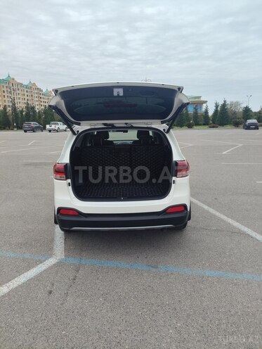 Kia Sorento-14