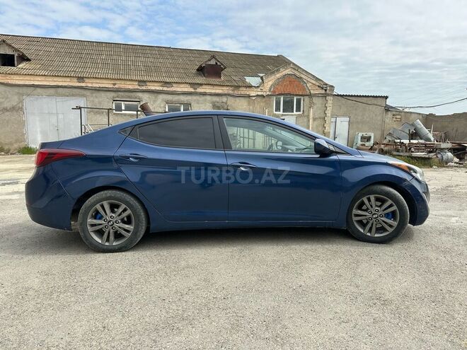 Hyundai Elantra 2015, 273,588 km - 1.8 l - Bakı