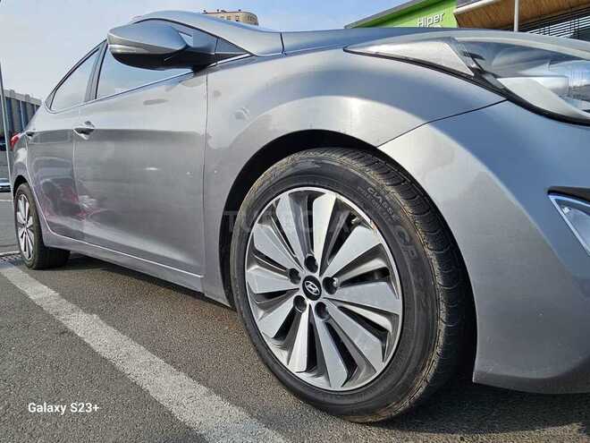 Hyundai Avante 2014, 272,000 km - 1.6 l - Bakı