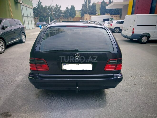 Mercedes E 220 d 2001, 453,255 km - 2.2 l - Bakı
