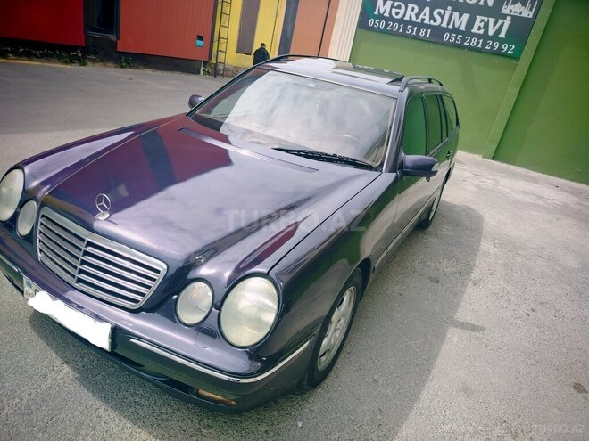 Mercedes E 220 d 2001, 453,255 km - 2.2 l - Bakı
