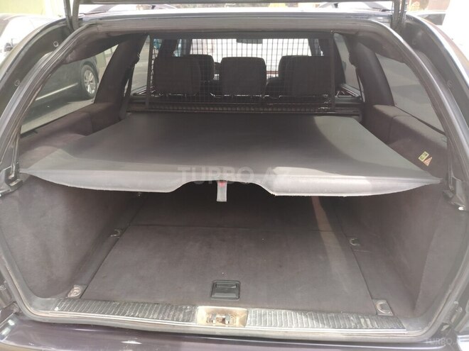 Mercedes E 220 d 2001, 453,255 km - 2.2 l - Bakı