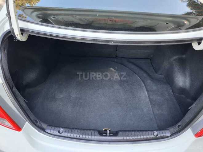 Hyundai Solaris 2015, 370,000 km - 1.4 л - Sumqayıt