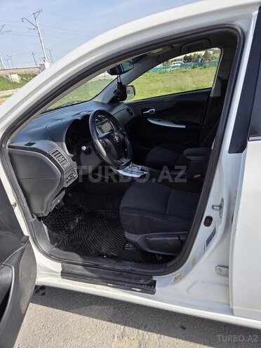 Toyota Corolla 2013, 223,456 km - 1.6 l - Bakı