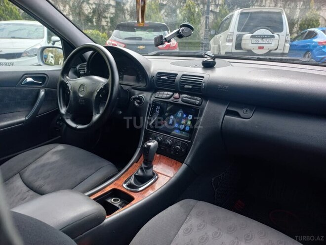 Mercedes C 220 d 2002, 356,009 km - 2.2 l - Bakı