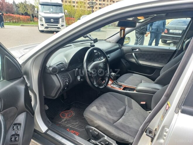 Mercedes C 220 d 2002, 356,009 km - 2.2 l - Bakı