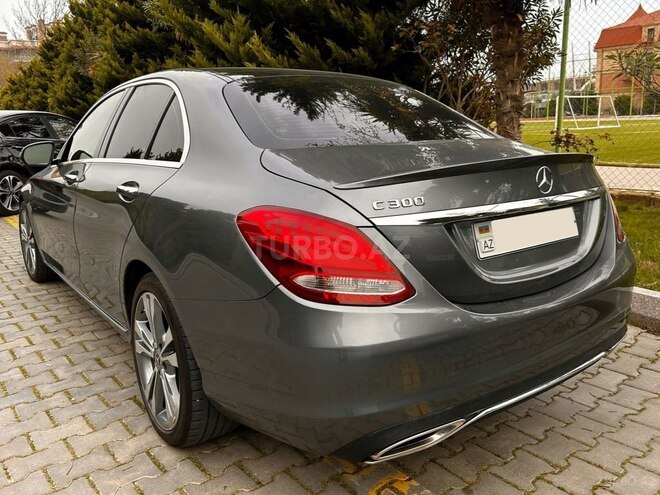 Mercedes C 300 2017, 60,000 km - 2.0 l - Bakı