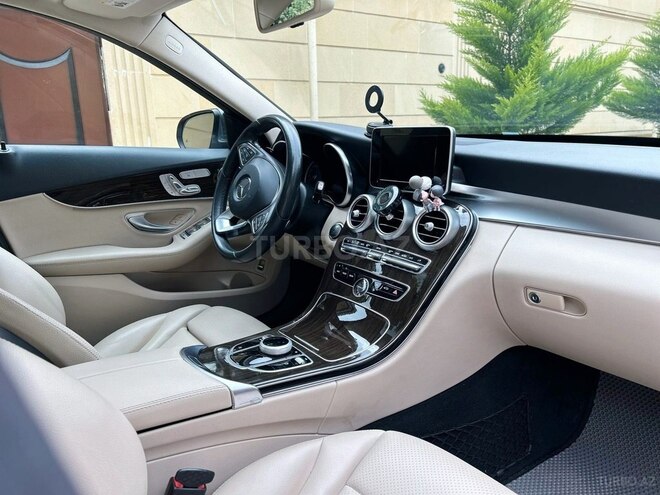 Mercedes C 300 2017, 60,000 km - 2.0 l - Bakı